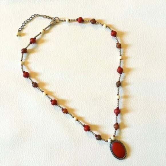 Vintage 90s Victorian Witch Necklace in Wood + Metal - Picture 5 of 11